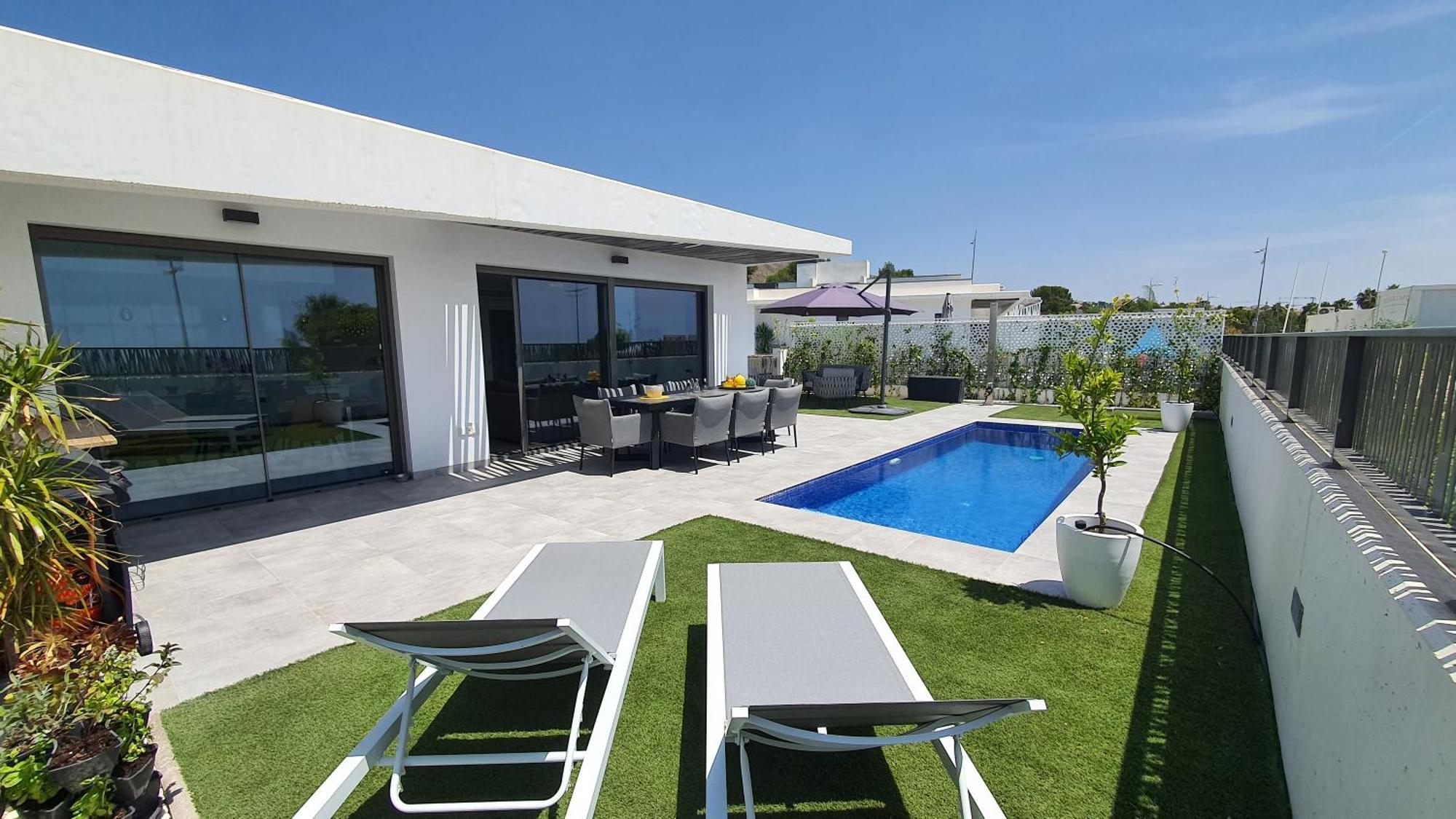 Pool & Snooker Villa Finestrat Bagian luar foto