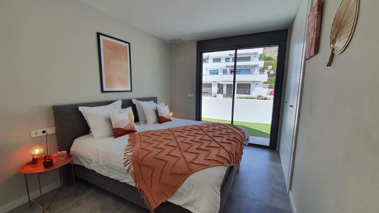 Pool & Snooker Villa Finestrat Bagian luar foto